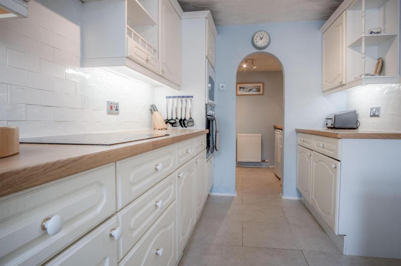 Captains Walk - 4 Bedroom Apartment - Saundersfoot Exteriör bild