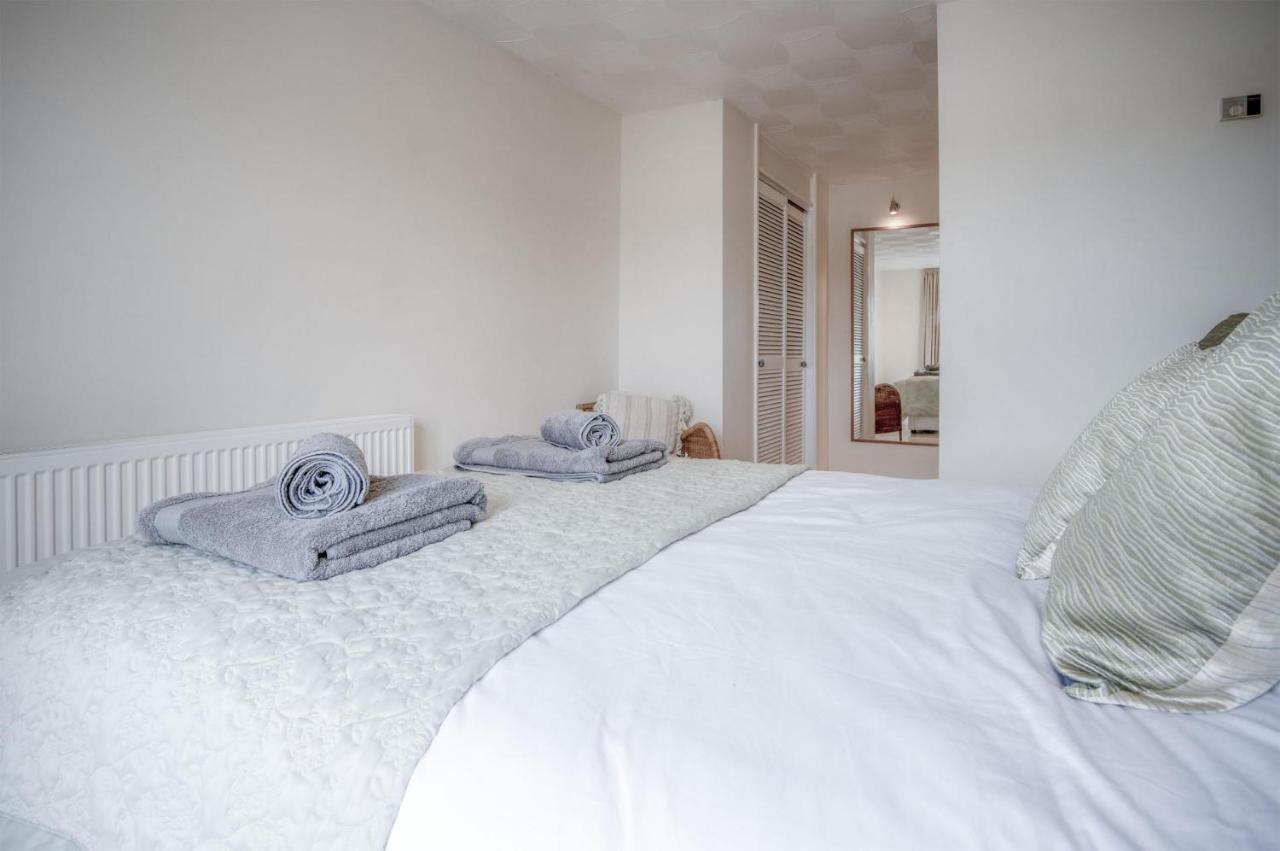 Captains Walk - 4 Bedroom Apartment - Saundersfoot Exteriör bild