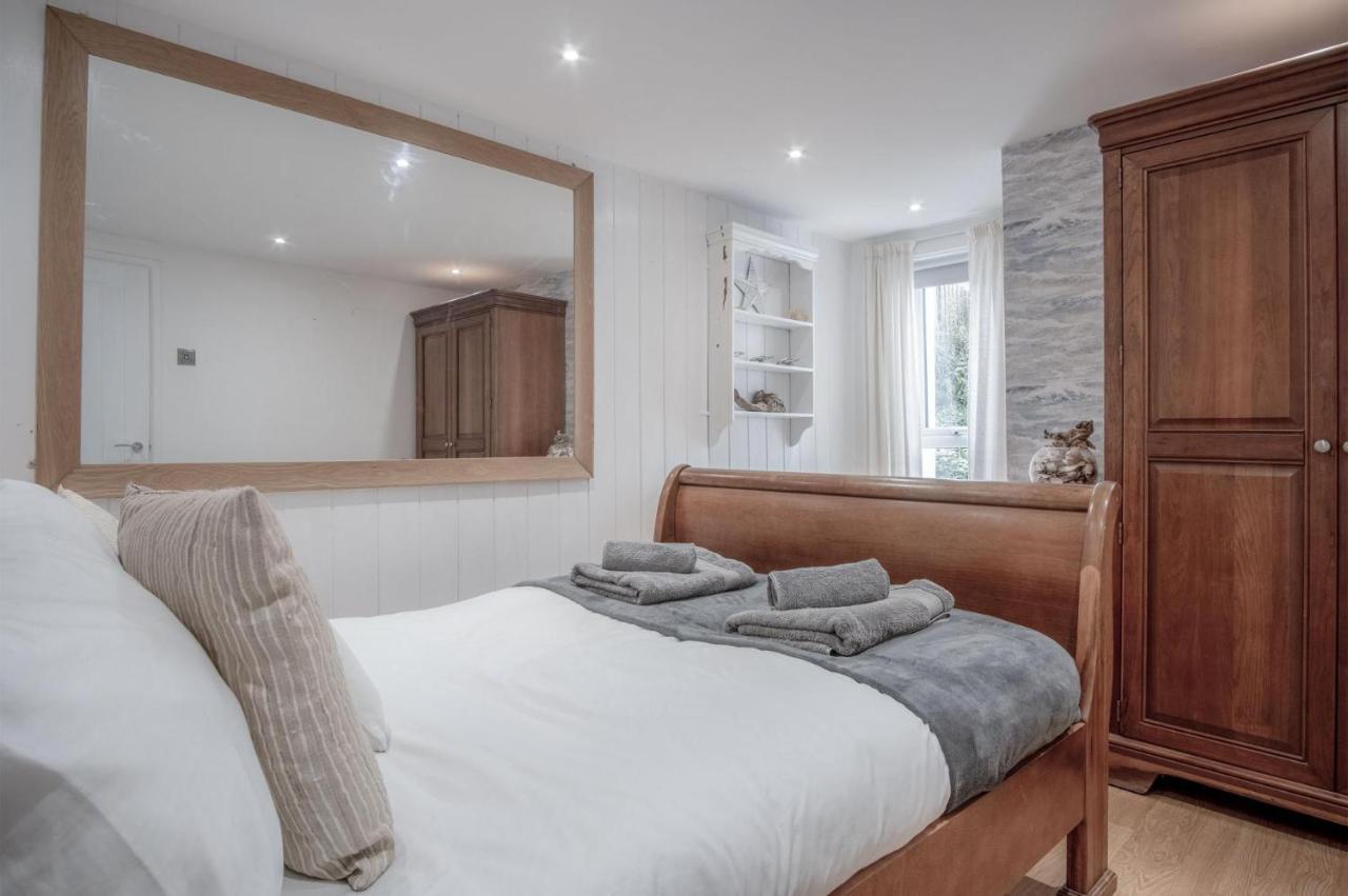 Captains Walk - 4 Bedroom Apartment - Saundersfoot Exteriör bild