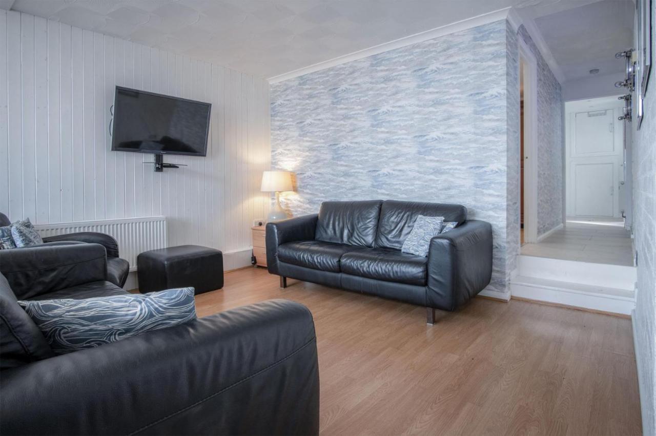 Captains Walk - 4 Bedroom Apartment - Saundersfoot Exteriör bild